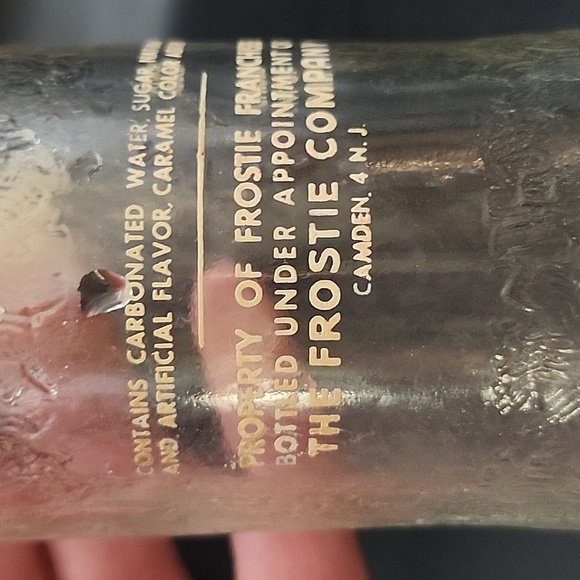 Vintage Frostie Soda Bottle 10 oz - Picture 8 of 9